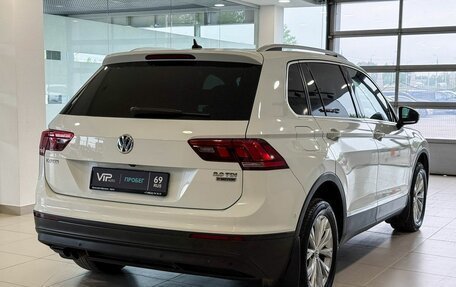 Volkswagen Tiguan II, 2017 год, 2 117 000 рублей, 6 фотография
