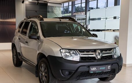 Renault Duster I рестайлинг, 2016 год, 1 015 000 рублей, 3 фотография