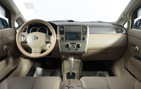Nissan Tiida, 2010 год, 699 000 рублей, 9 фотография