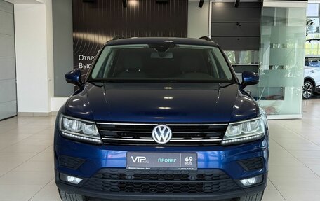 Volkswagen Tiguan II, 2020 год, 2 257 000 рублей, 2 фотография