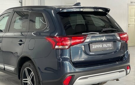 Mitsubishi Outlander III рестайлинг 3, 2021 год, 1 930 000 рублей, 7 фотография