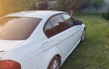 BMW 3 серия, 2011 год, 1 600 000 рублей, 13 фотография