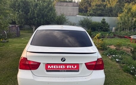 BMW 3 серия, 2011 год, 1 600 000 рублей, 15 фотография