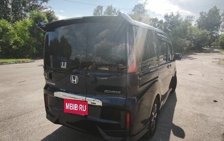 Honda Stepwgn IV, 2018 год, 2 100 000 рублей, 6 фотография