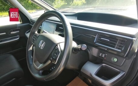 Honda Stepwgn IV, 2018 год, 2 100 000 рублей, 11 фотография