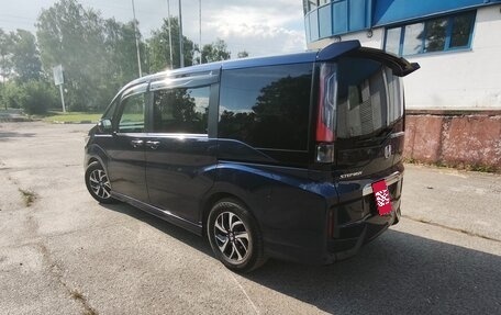 Honda Stepwgn IV, 2018 год, 2 100 000 рублей, 7 фотография