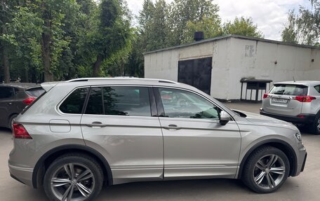 Volkswagen Tiguan II, 2018 год, 3 080 000 рублей, 14 фотография