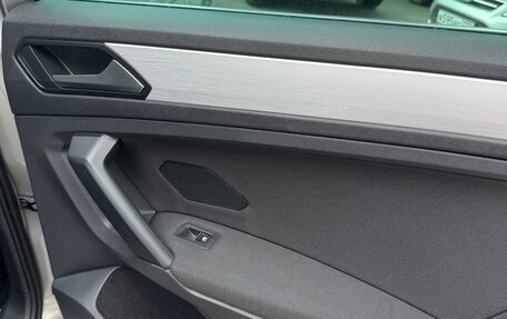 Volkswagen Tiguan II, 2018 год, 3 080 000 рублей, 15 фотография