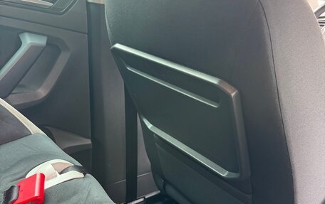 Volkswagen Tiguan II, 2018 год, 3 080 000 рублей, 17 фотография