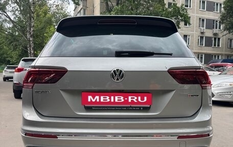 Volkswagen Tiguan II, 2018 год, 3 080 000 рублей, 12 фотография