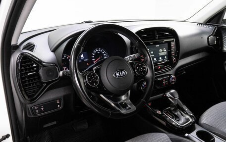 KIA Soul III, 2020 год, 1 999 000 рублей, 10 фотография