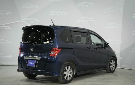 Honda Freed I, 2010 год, 1 000 000 рублей, 5 фотография