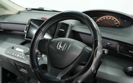 Honda Freed I, 2010 год, 1 000 000 рублей, 16 фотография