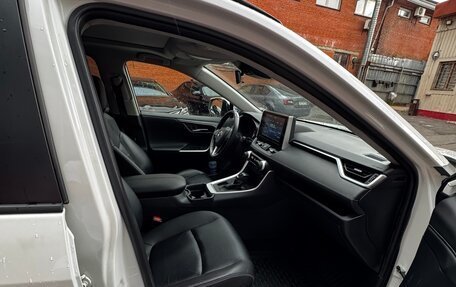 Toyota RAV4, 2020 год, 3 450 000 рублей, 12 фотография