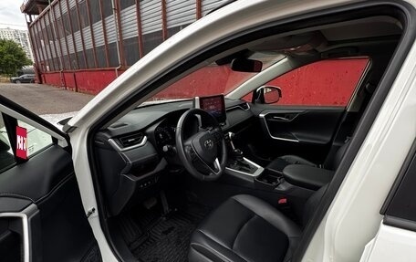 Toyota RAV4, 2020 год, 3 450 000 рублей, 14 фотография