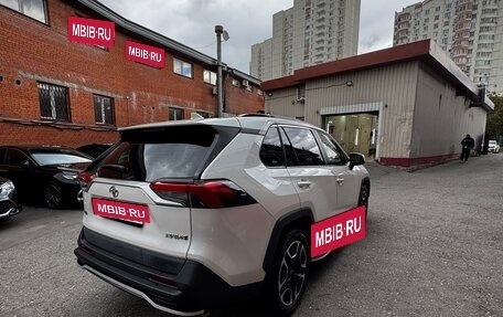 Toyota RAV4, 2020 год, 3 450 000 рублей, 4 фотография
