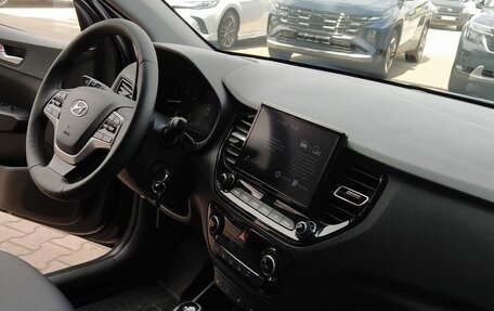 Hyundai Solaris II рестайлинг, 2020 год, 1 690 000 рублей, 18 фотография
