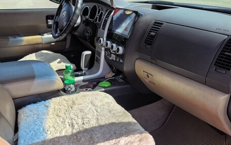 Toyota Sequoia II рестайлинг, 2008 год, 2 500 000 рублей, 1 фотография