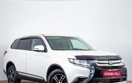 Mitsubishi Outlander III рестайлинг 3, 2017 год, 1 859 000 рублей, 1 фотография