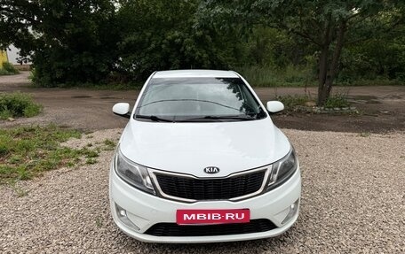 KIA Rio III рестайлинг, 2014 год, 1 фотография