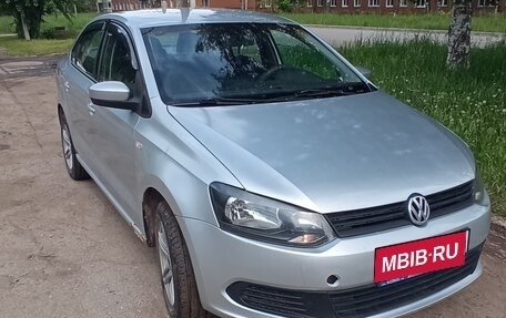 Volkswagen Polo VI (EU Market), 2011 год, 370 000 рублей, 1 фотография
