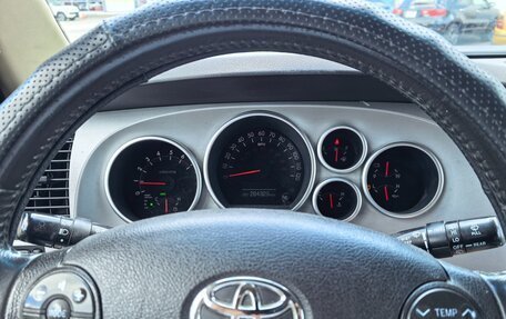 Toyota Sequoia II рестайлинг, 2008 год, 2 500 000 рублей, 12 фотография