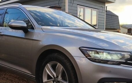 Volkswagen Passat B8 рестайлинг, 2019 год, 2 511 000 рублей, 3 фотография