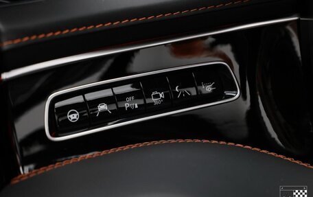 Mercedes-Benz Maybach S-Класс, 2018 год, 44 000 000 рублей, 22 фотография