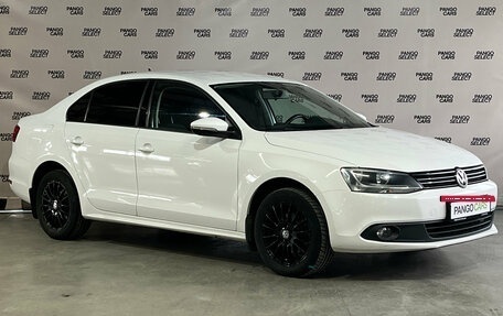 Volkswagen Jetta VI, 2012 год, 990 000 рублей, 3 фотография