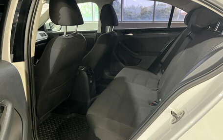 Volkswagen Jetta VI, 2012 год, 990 000 рублей, 13 фотография
