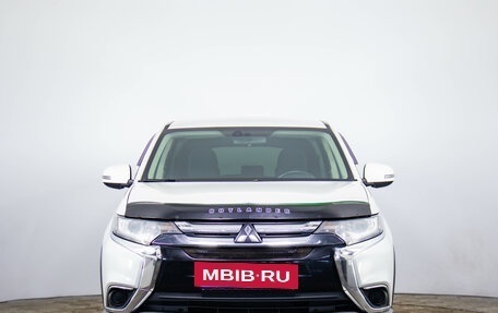 Mitsubishi Outlander III рестайлинг 3, 2017 год, 1 859 000 рублей, 2 фотография
