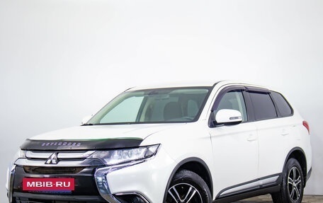 Mitsubishi Outlander III рестайлинг 3, 2017 год, 1 859 000 рублей, 4 фотография