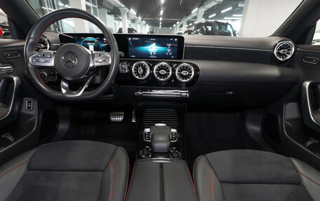 Mercedes-Benz CLA, 2019 год, 3 260 000 рублей, 8 фотография
