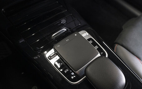 Mercedes-Benz CLA, 2019 год, 3 260 000 рублей, 14 фотография