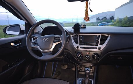Hyundai Solaris II рестайлинг, 2019 год, 1 390 000 рублей, 11 фотография