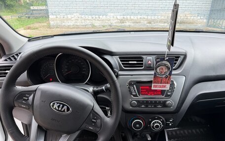 KIA Rio III рестайлинг, 2014 год, 14 фотография