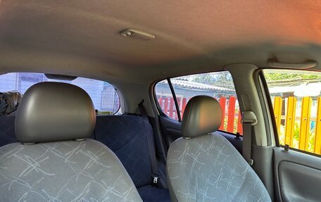Toyota Vitz, 2002 год, 370 000 рублей, 12 фотография