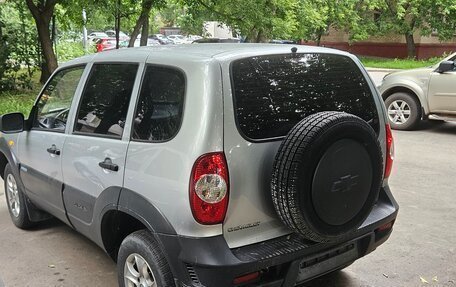 Chevrolet Niva I рестайлинг, 2010 год, 450 000 рублей, 4 фотография