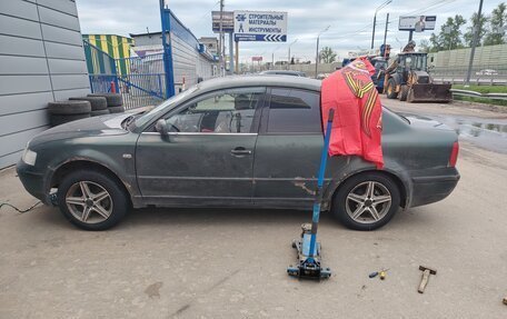 Volkswagen Passat B5+ рестайлинг, 1998 год, 165 000 рублей, 4 фотография