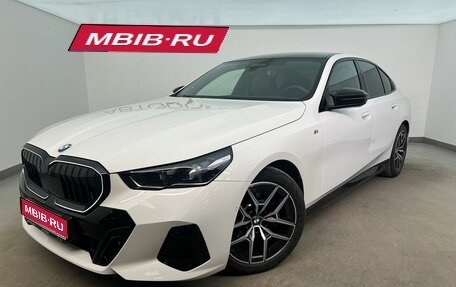 BMW 5 серия, 2023 год, 6 499 000 рублей, 1 фотография