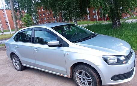 Volkswagen Polo VI (EU Market), 2011 год, 370 000 рублей, 2 фотография
