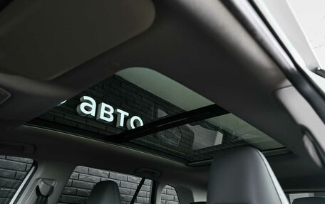 Toyota RAV4, 2025 год, 4 070 000 рублей, 12 фотография
