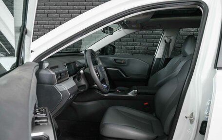 Toyota RAV4, 2025 год, 4 070 000 рублей, 9 фотография