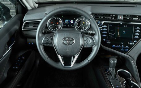 Toyota Camry, 2019 год, 3 155 000 рублей, 12 фотография