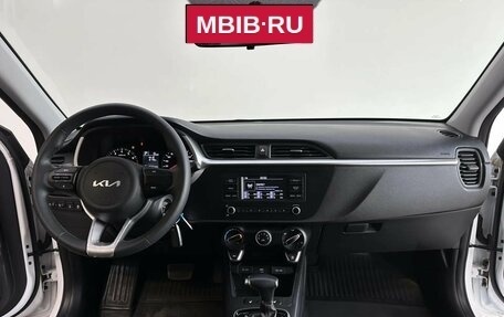 KIA Rio IV, 2022 год, 1 890 000 рублей, 9 фотография