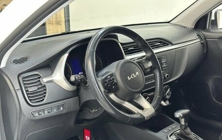 KIA Rio IV, 2022 год, 1 890 000 рублей, 17 фотография