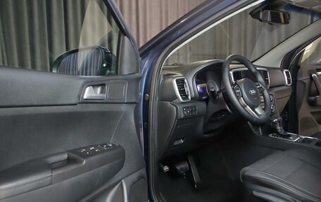 KIA Sportage IV рестайлинг, 2020 год, 1 999 000 рублей, 7 фотография