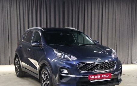 KIA Sportage IV рестайлинг, 2020 год, 1 999 000 рублей, 3 фотография