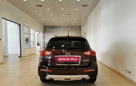 Infiniti QX50 I рестайлинг, 2017 год, 1 995 000 рублей, 8 фотография