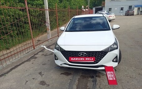 Hyundai Solaris II рестайлинг, 2020 год, 1 280 000 рублей, 4 фотография